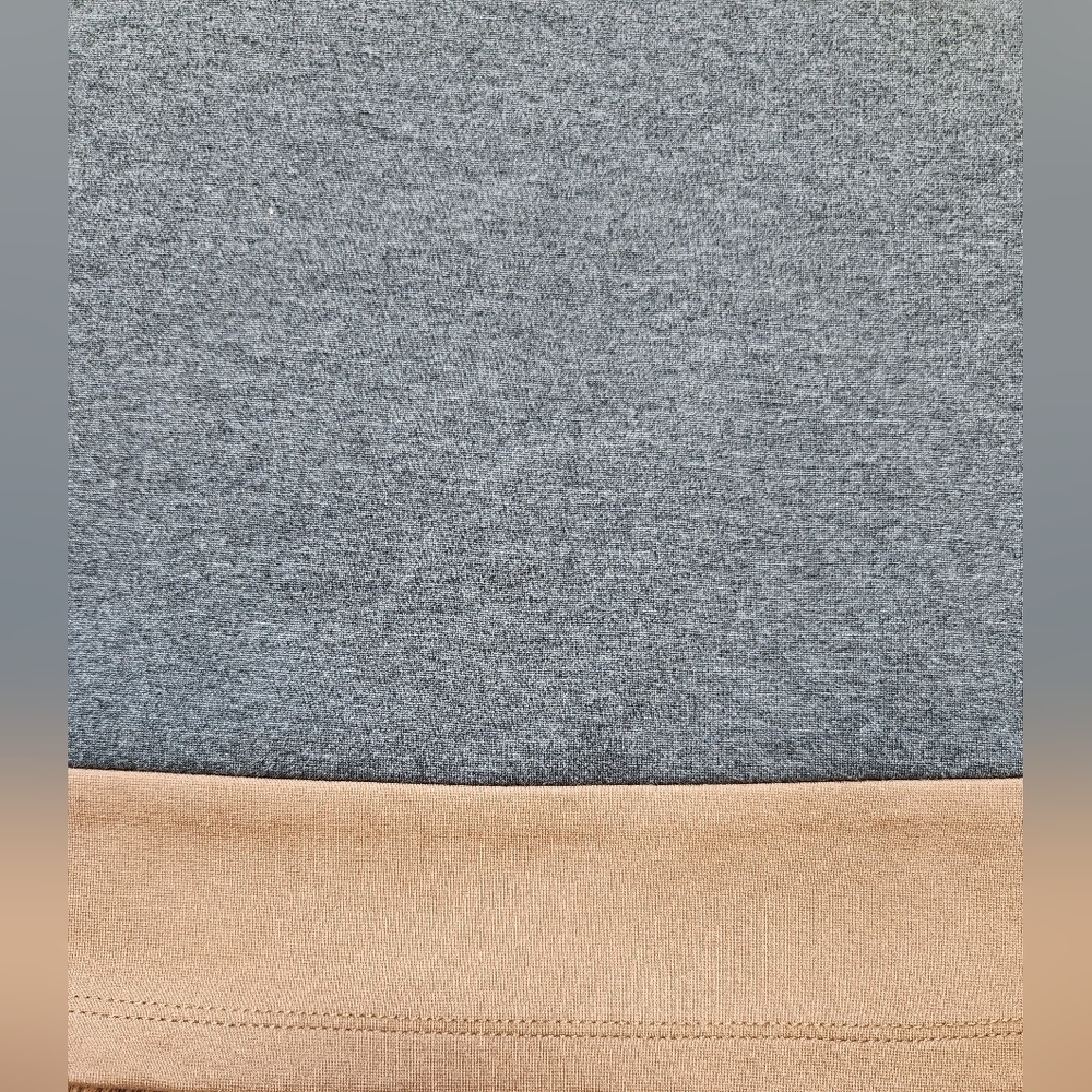 Lord and Taylor two toned sweater Size M - Picture 5 of 6